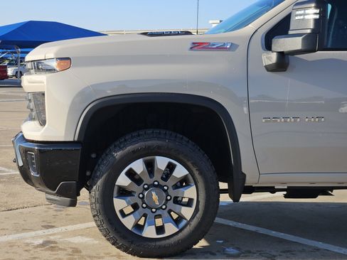 New 2026 Chevrolet Silverado 2500 Custom w/ Custom Value Package AWD/4WD image 6