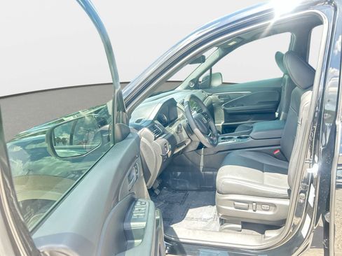 Used 2024 Honda Passport EX-L image 10