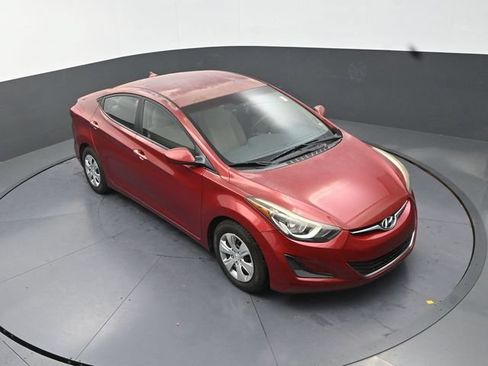 Used 2016 Hyundai Elantra SE FWD image 22