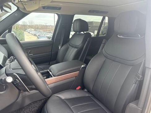 New 2026 Land Rover Range Rover Long Wheelbase SE AWD/4WD image 11