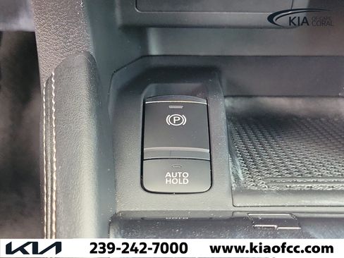 Used 2022 Nissan Kicks SV FWD image 28