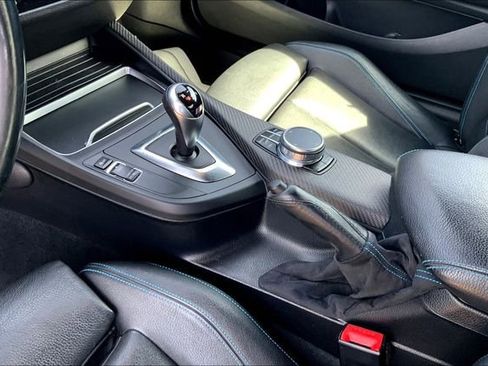 Used 2018 BMW M2 RWD image 25