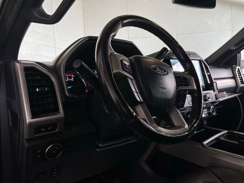 Used 2022 Ford F250 Platinum w/ FX4 Off-Road Package AWD/4WD image 14