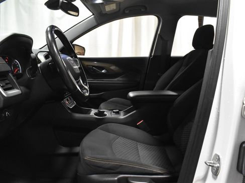Used 2020 GMC Terrain SLE w/ Elevation Edition FWD image 6