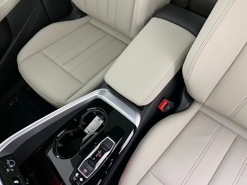 New 2025 Audi Q5 Premium image 17