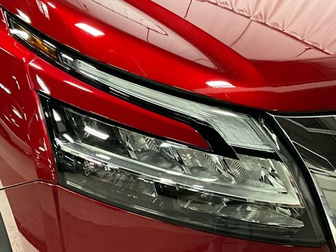 Used 2024 Nissan Pathfinder Platinum w/ Cargo Package image 27