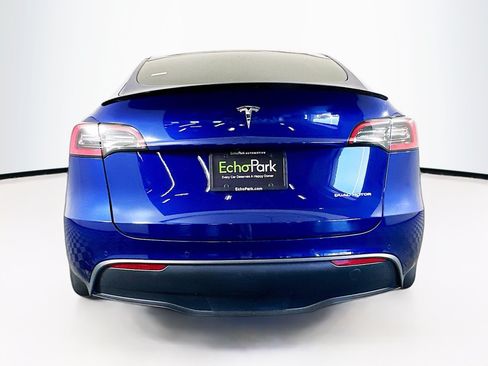 Used 2021 Tesla Model Y Long Range AWD/4WD image 7