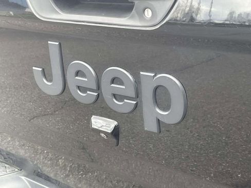 Used 2021 Jeep Gladiator Sport w/ Trailer Tow Package image 10