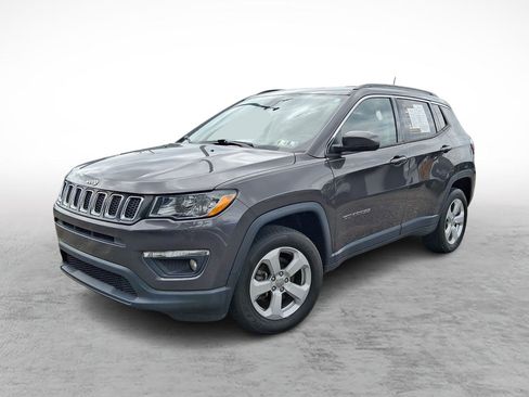 Used 2020 Jeep Compass Latitude w/ Cold Weather Group AWD/4WD image 1