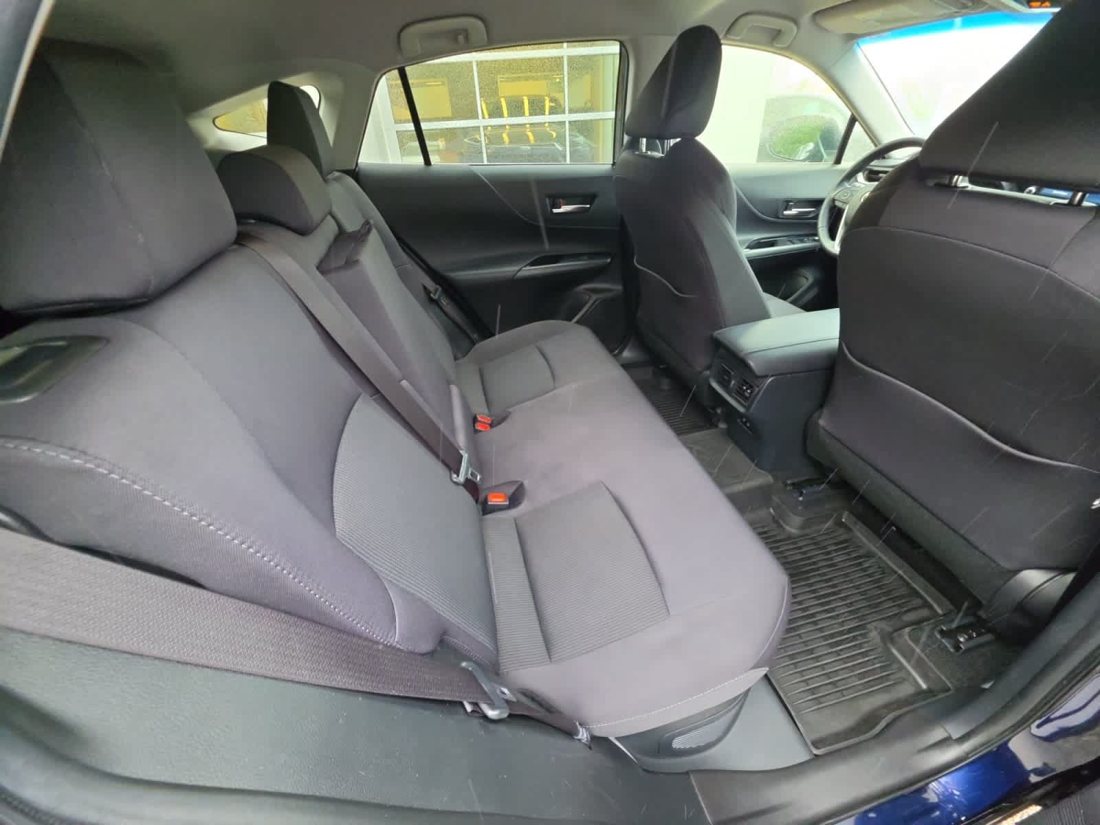 Used 2022 Toyota Venza LE AWD/4WD image 22