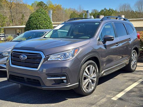 Used 2022 Subaru Ascent Limited image 4