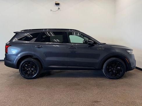Used 2021 Kia Sorento S w/ Panoramic Sunroof Package AWD/4WD image 8