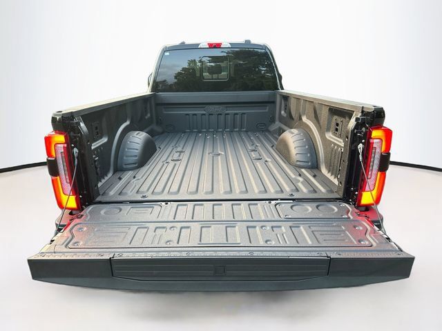 New 2027 Ford F450 Platinum w/ FX4 Off-Road Package AWD/4WD image 7