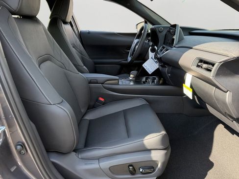 New 2026 Lexus UX 300h AWD image 5