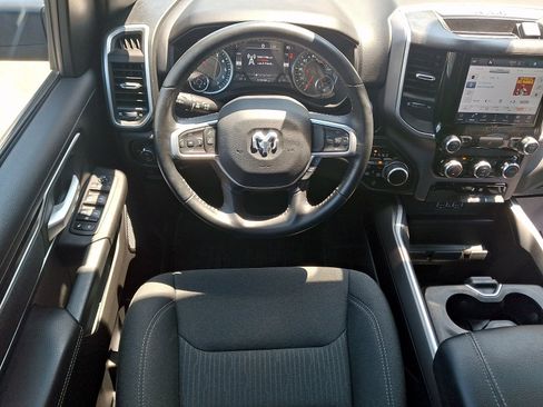 Used 2022 RAM 1500 Big Horn AWD/4WD image 12