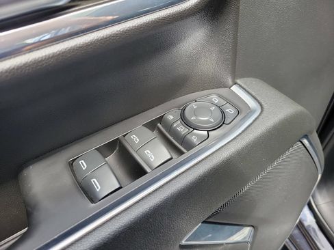 Used 2024 Chevrolet Silverado 2500 LTZ AWD/4WD image 22
