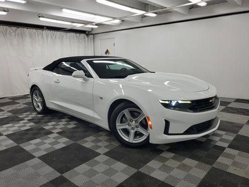 Used 2019 Chevrolet Camaro LT image 1