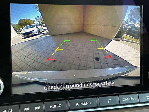 Used 2025 Nissan Rogue SV image 24