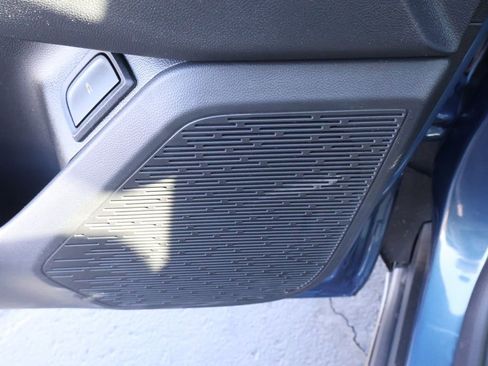 New 2026 Chevrolet Equinox LT w/ Convenience Package II image 18