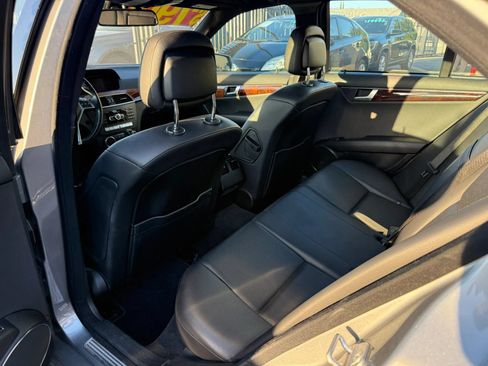 Used 2012 Mercedes-Benz C 250 Sedan image 23