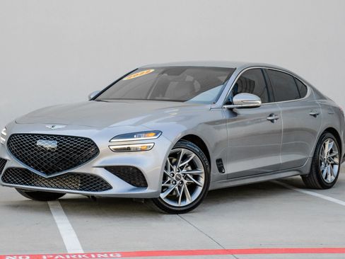 Used 2022 Genesis G70 2.0T RWD image 13