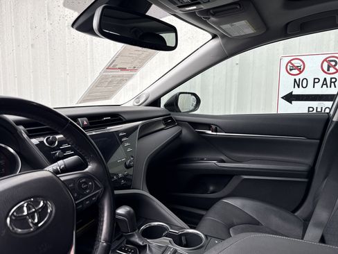 Used 2019 Toyota Camry XSE w/ Driver Assist Package image 12
