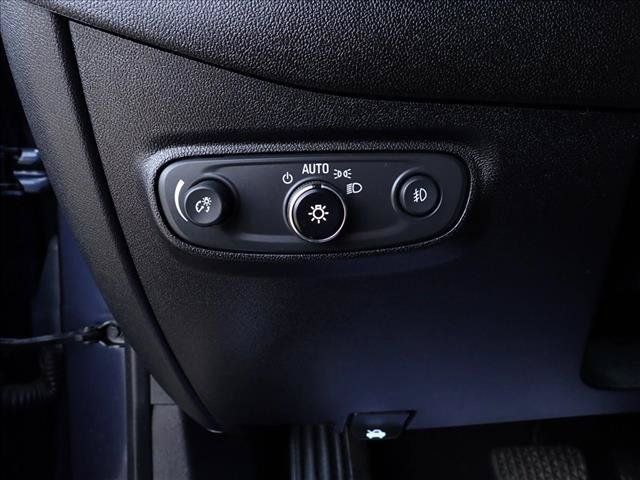Used 2019 Chevrolet Equinox Premier AWD/4WD image 16