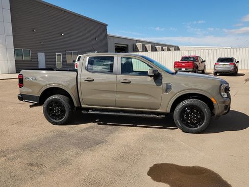 New 2025 Ford Ranger Lariat w/ Black Appearance Package AWD/4WD image 5