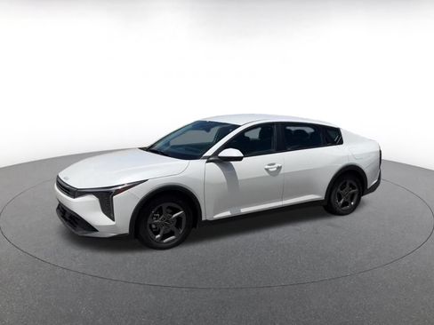 Used 2025 Kia K4 FWD image 7