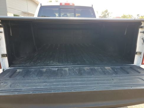 Used 2017 RAM 1500 Big Horn AWD/4WD image 8