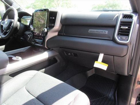 New 2026 RAM 1500 Big Horn AWD/4WD image 11