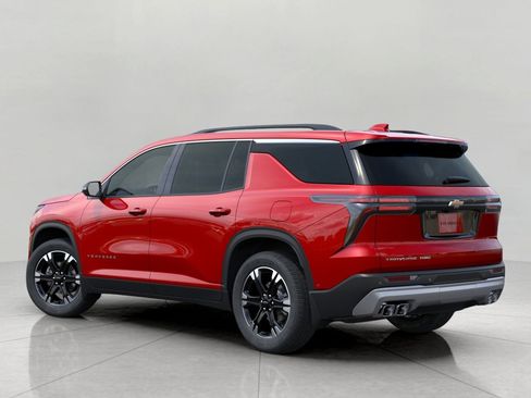 Used 2027 Chevrolet Traverse LT w/ Sun and Wheel Package AWD/4WD image 3