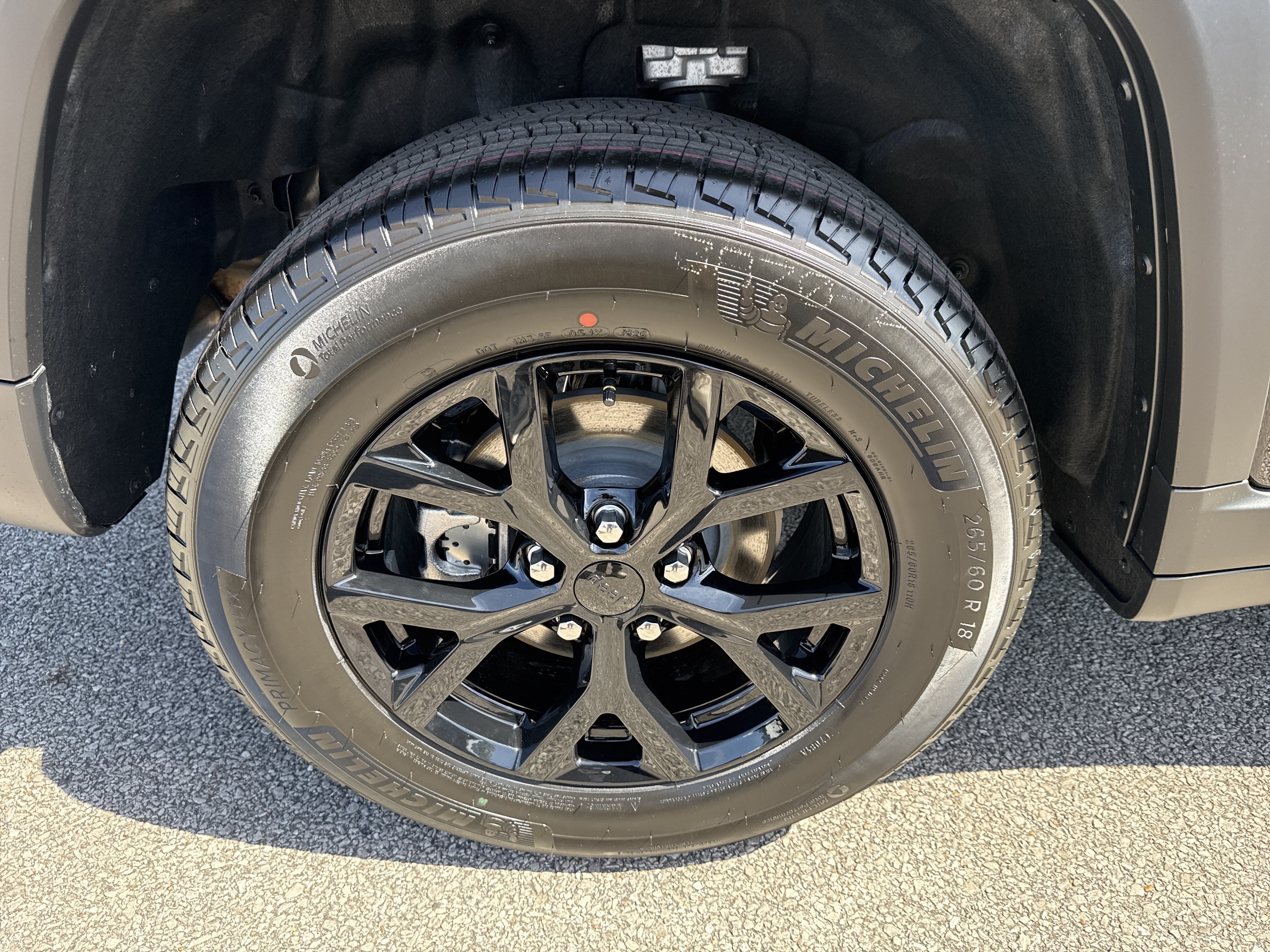 New 2026 Jeep Grand Cherokee Altitude RWD image 18