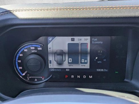 Used 2024 Ford Bronco Badlands image 10