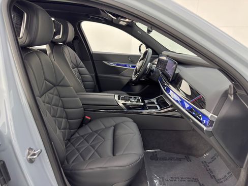 Used 2024 BMW 740i 740i w/ Premium Package 2 image 16