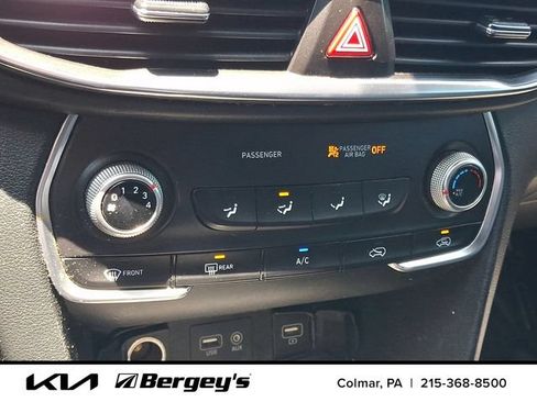 Used 2020 Hyundai Santa Fe SE FWD image 17