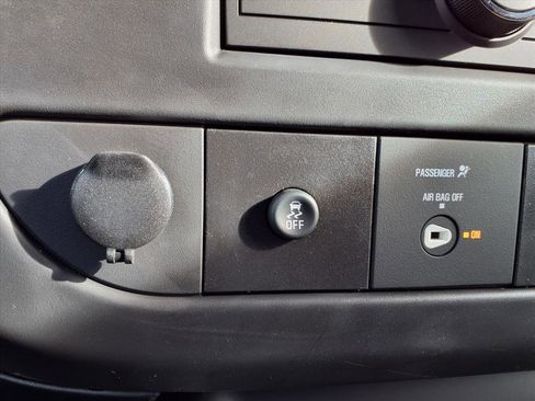 New 2025 GMC Savana 2500 Work Van w/ Driver Convenience Package image 5