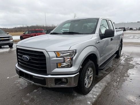 Used 2015 Ford F150 XL w/ Equipment Group 101A Mid image 3