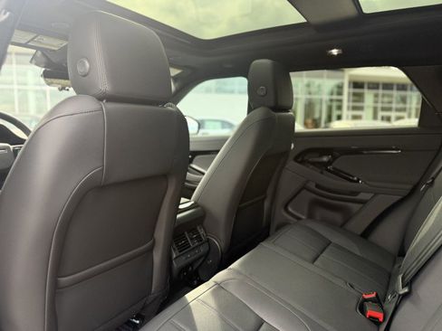 Used 2026 Land Rover Range Rover Evoque S image 17