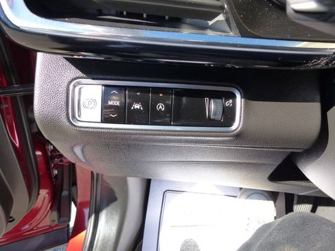 Used 2024 Buick Envision Preferred AWD/4WD image 25