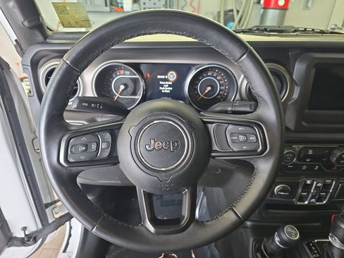 Used 2019 Jeep Wrangler Unlimited Sport S AWD/4WD image 18