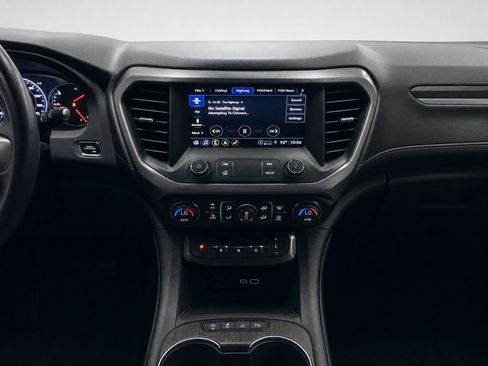 Used 2023 GMC Acadia AT4 w/ Technology Package AWD/4WD image 13