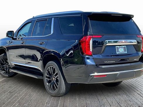 Used 2024 GMC Yukon SLT w/ SLT Premium Package AWD/4WD image 6