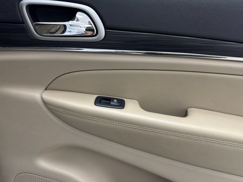 Used 2020 Jeep Grand Cherokee Limited RWD image 47
