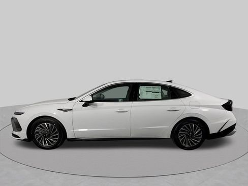 New 2025 Hyundai Sonata Limited FWD image 5