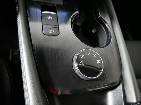 Used 2021 Nissan Rogue Platinum AWD/4WD image 32