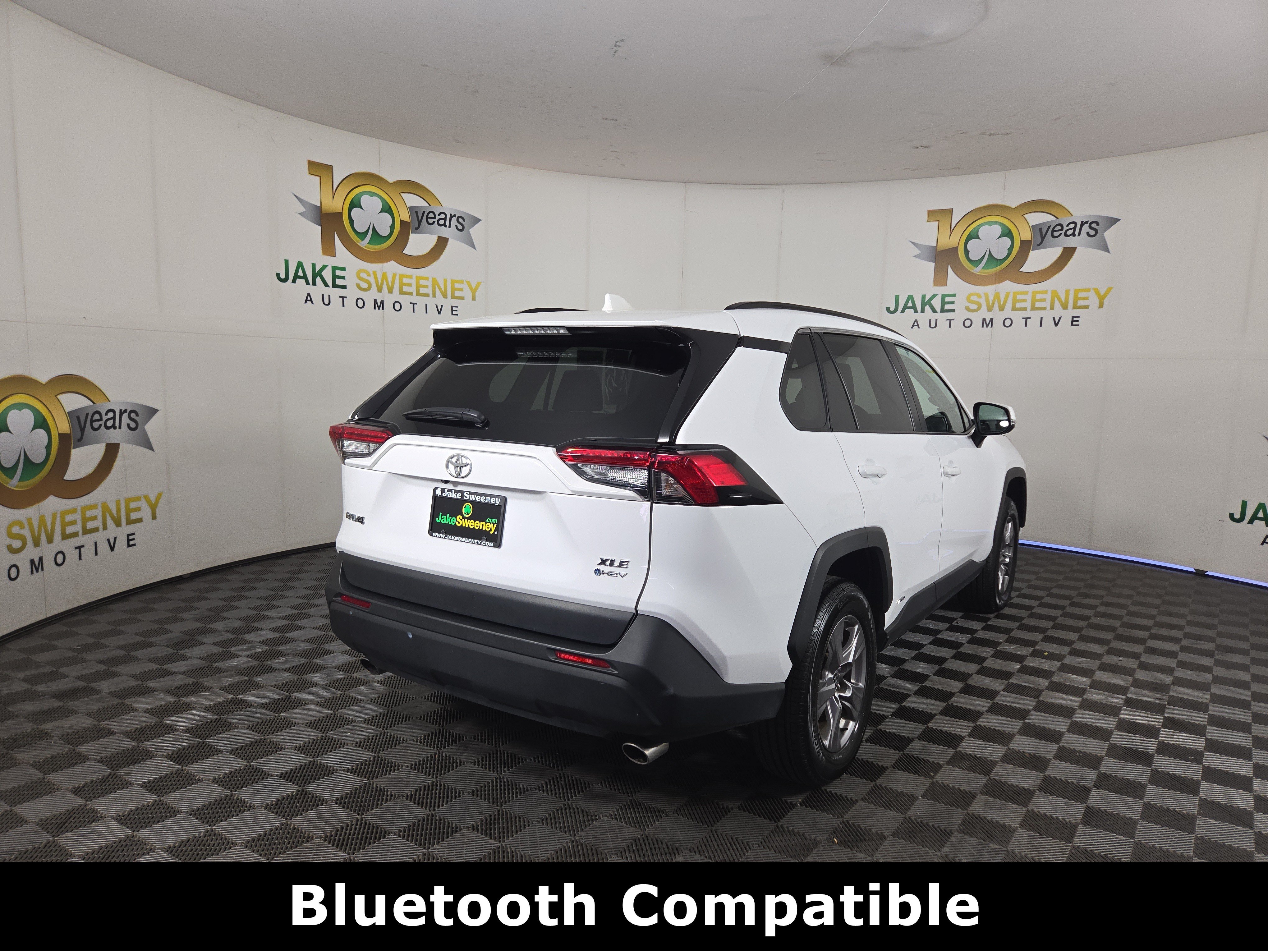 Used 2025 Toyota RAV4 XLE AWD/4WD image 9