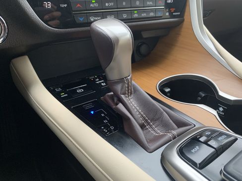 Used 2019 Lexus RX 350 FWD w/ Navigation Package image 26