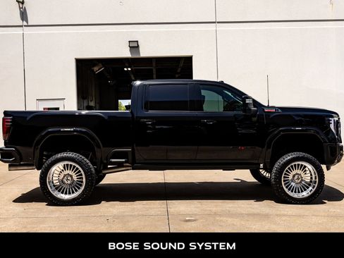 Used 2024 GMC Sierra 2500 AT4 w/ AT4 Premium Plus Package AWD/4WD image 10