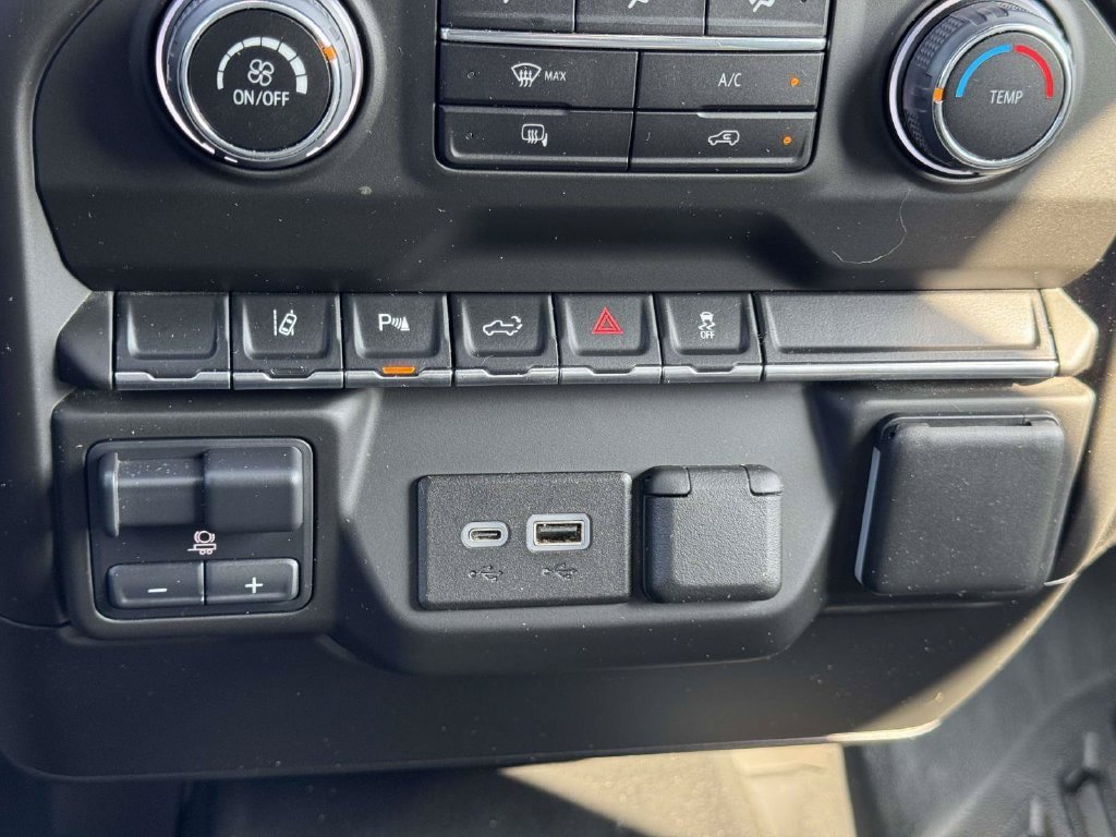 Used 2024 Chevrolet Silverado 3500 W/T w/ WT Fleet Convenience Package AWD/4WD image 9